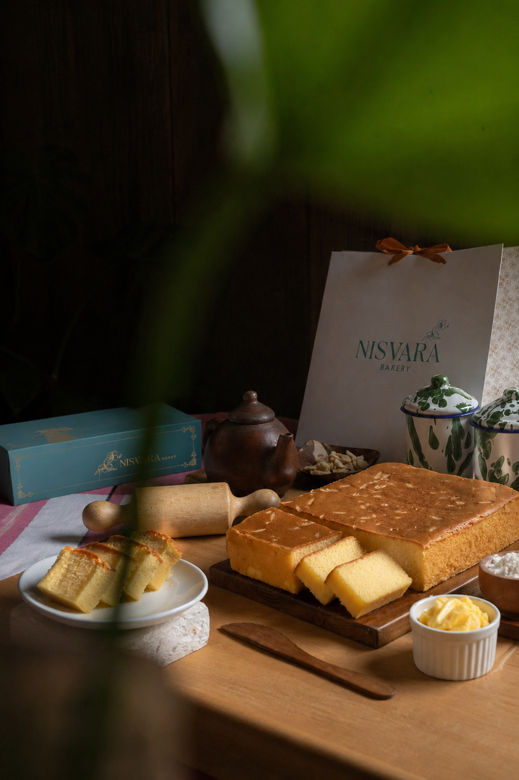 Bolu Kenari Royal by NISVARA Bakery